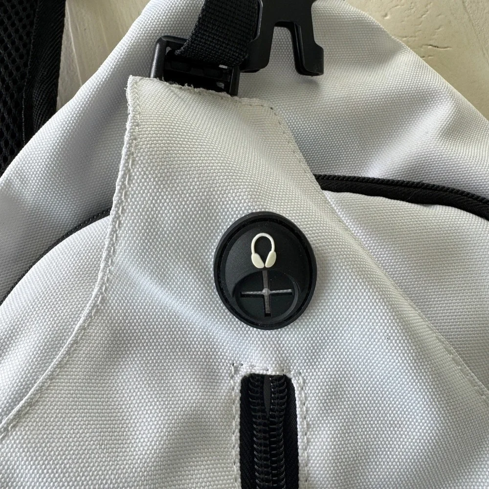 Waterfly Sling Backpack White Crossbody Shoulder Bag Hiking Travel Padded Strap